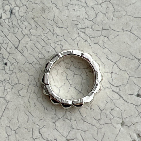 pyramid studs ring